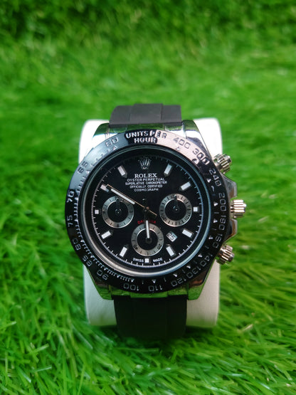 Men’s Black Dial Chronograph Watch Rubber Strap