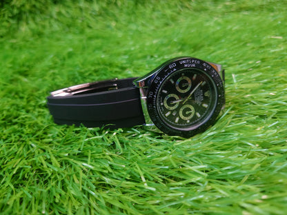 Men’s Black Dial Chronograph Watch Rubber Strap